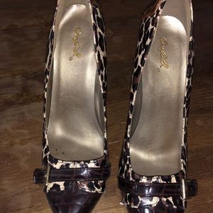 5.5 Leopard print high heel